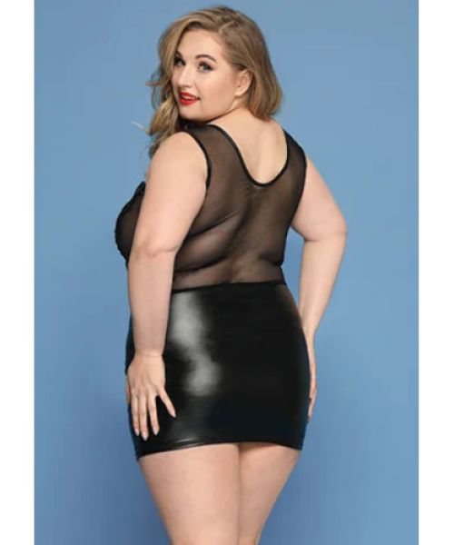 Сукня з напівпрозорим верхом та вишивкою XL/XXL