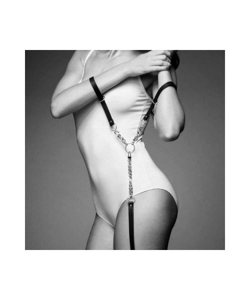 Наручники з повідцем Indiscrets MAZE - T-Restraints Black, подарункова упаковка